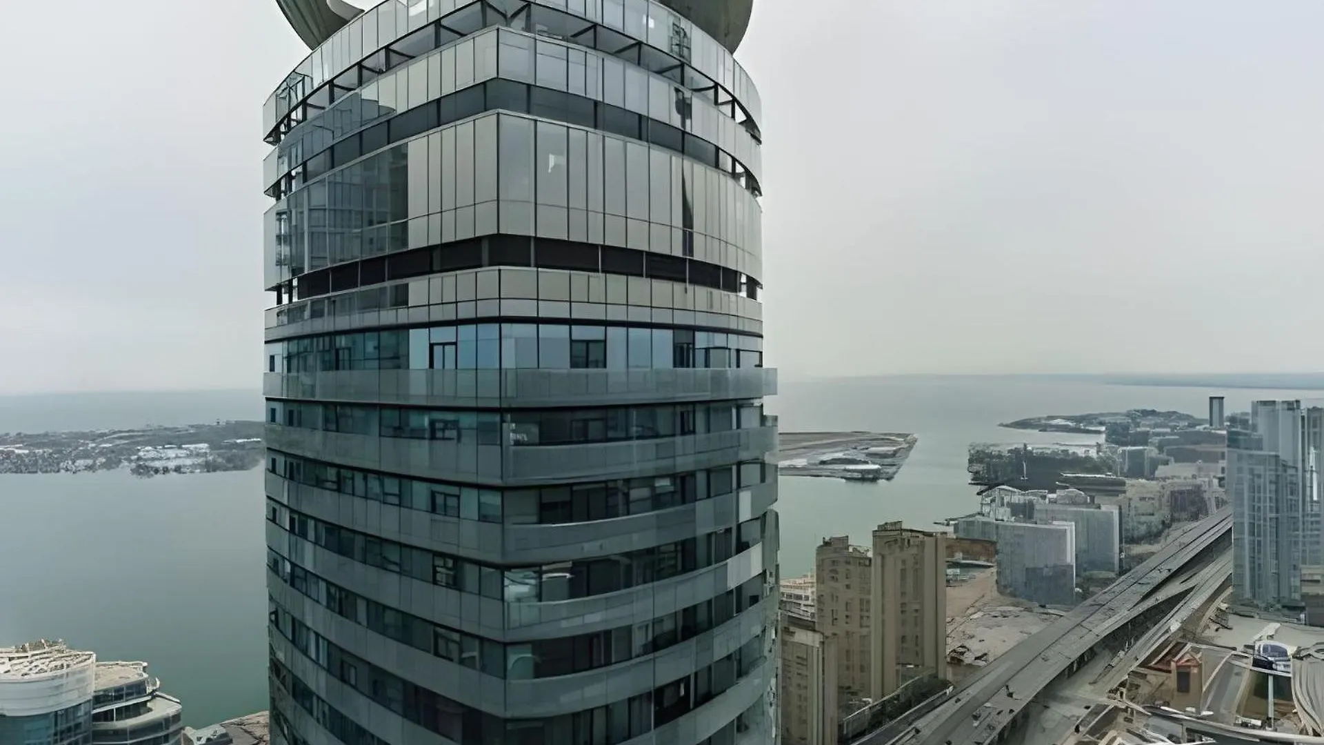 The One Hotel Toronto 0*,