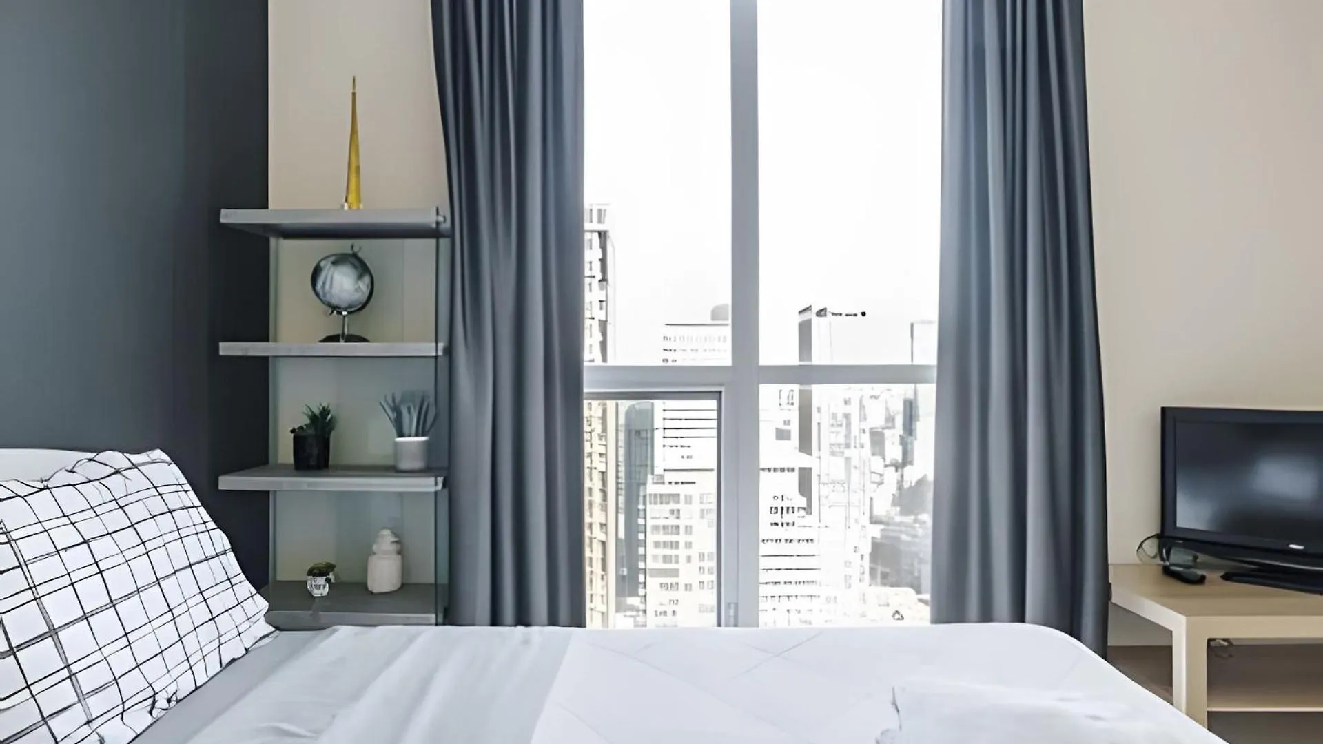 The One Hotel Toronto 0*,  Canada